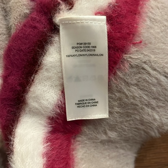 Splendid Woman’s Fuzzy Stripe Long Sleeve Cropped Sweater Size S - Picture 6 of 7